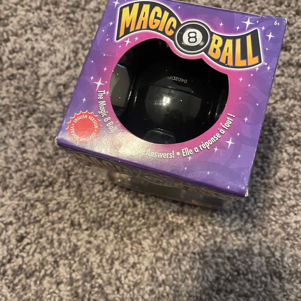 Magic 🎱 Ball - Picture 2 of 2